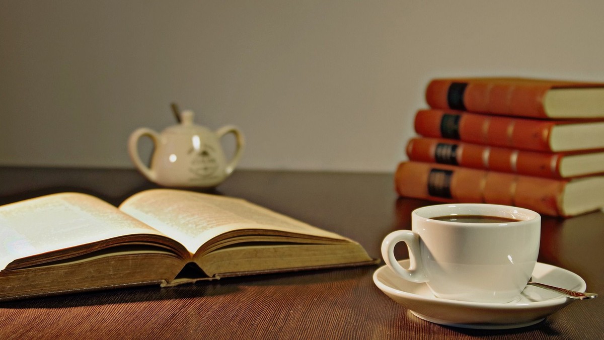 Lesung im Büchercafé: "Kloster werden" von Hans Strub