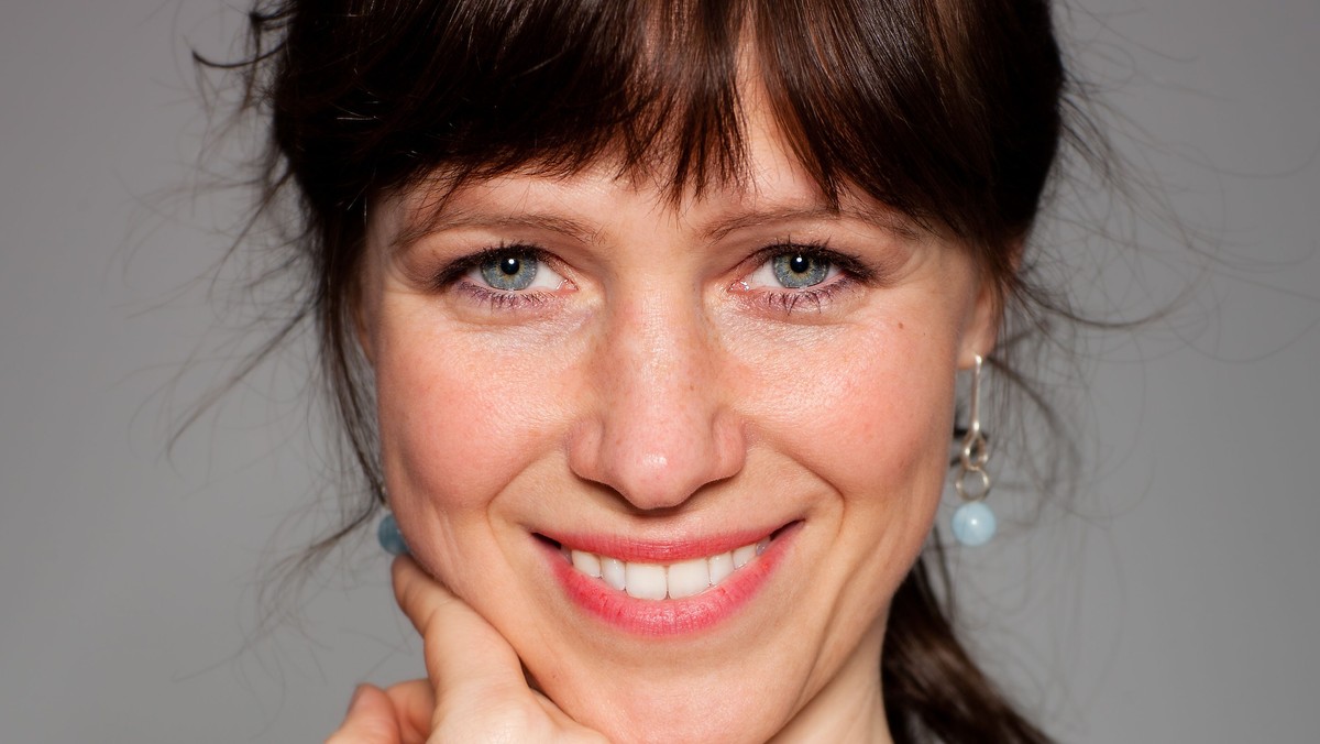 1/2 times julekoncert med sopran Lona Mohr Villadsen og organist Tina Christiansen