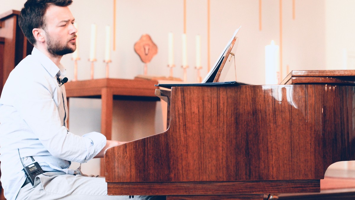 Offenes Singen neuer geistlicher Lieder