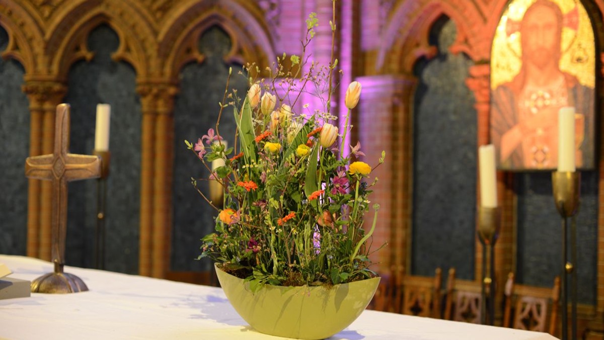 Gottesdienst mit Erwachsenen-Taufen