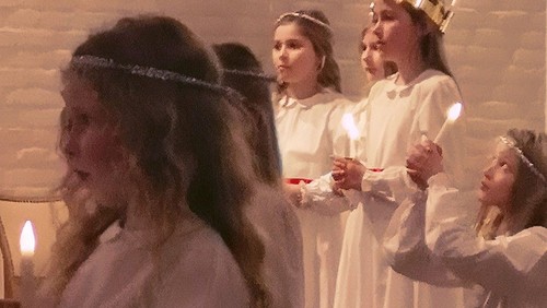 Gudstjeneste med Luciaoptog