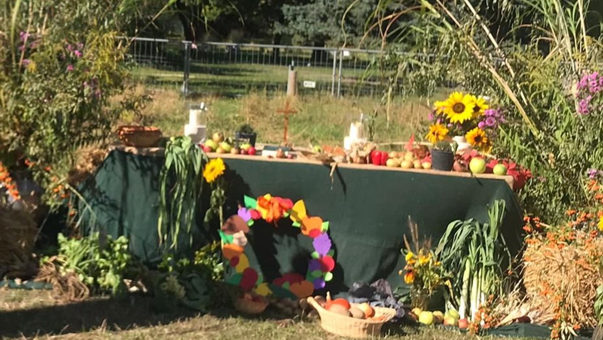 Erntedankgottesdienst mit Bläsern in der August-Heyn-Gartenarbeitsschule