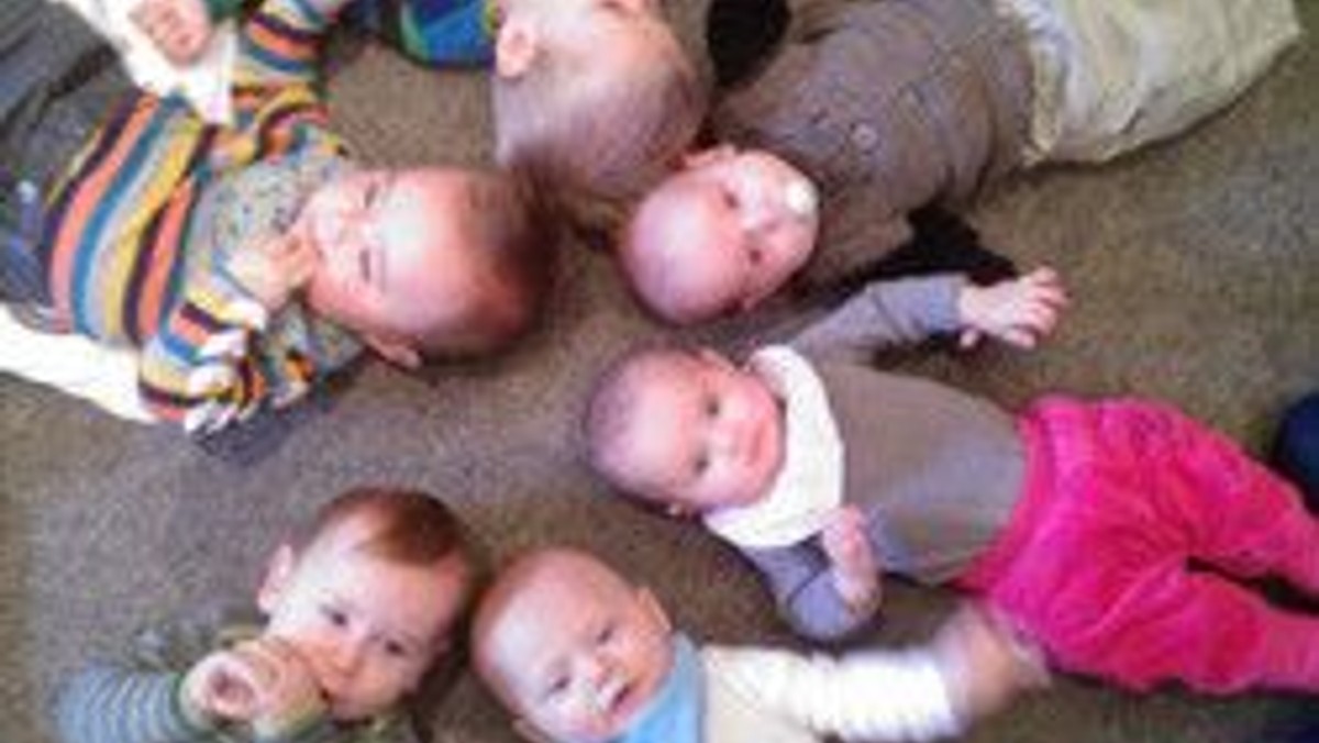 Babysalmesang - nyt hold. Tilmeld dig her på formularen.