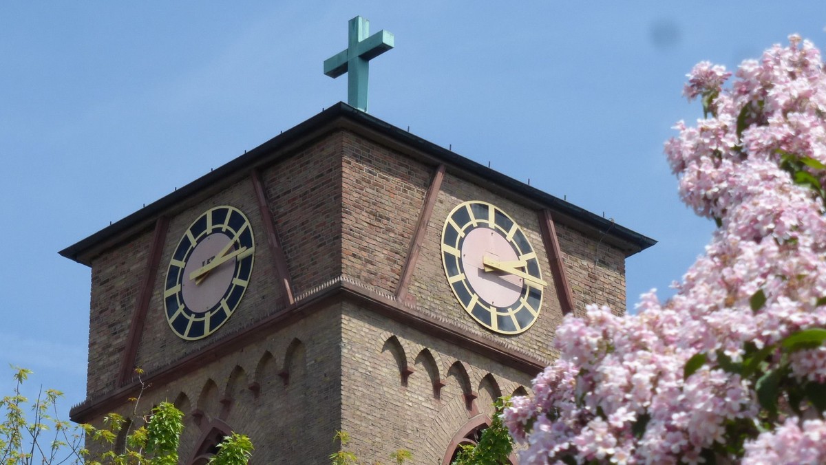 Gottesdienst am Ostermorgen mit anschließendem Osterfrühstück