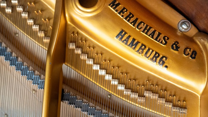 Innere Mechanik eines Merbachals & Co. Klaviers aus Hamburg