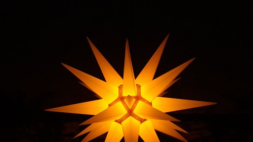 Christvesper zum Heiligabend mit Krippenspiel in der Martin Luther King Kirche