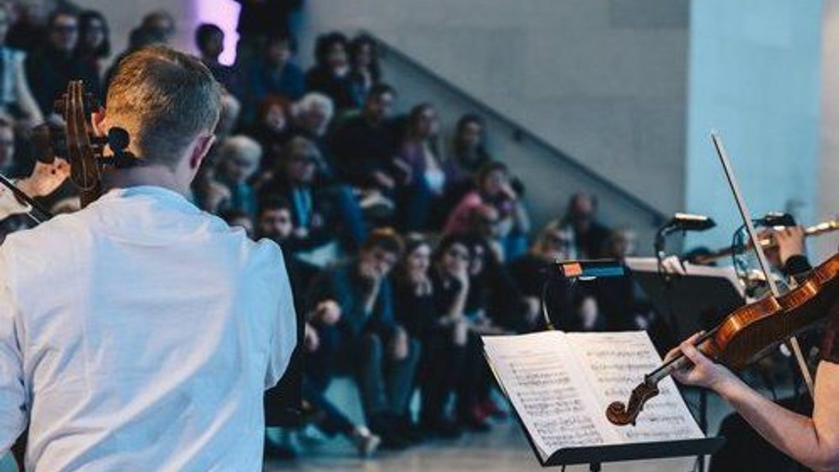 Koncert med cellisten Andrew Power