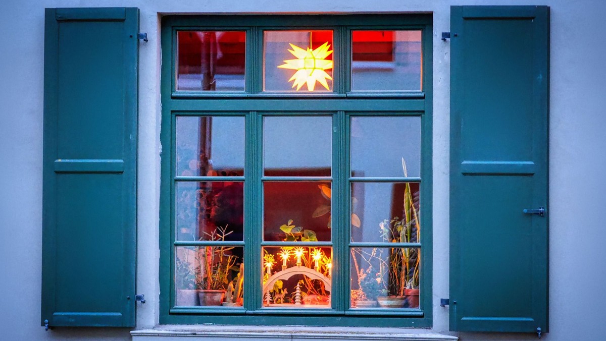 ÖKUMENISCH - LEBENDIGER ADVENTSKALENDER