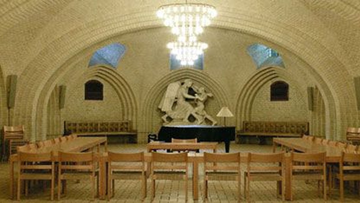 Menighedsrådsmøde FLYTTET