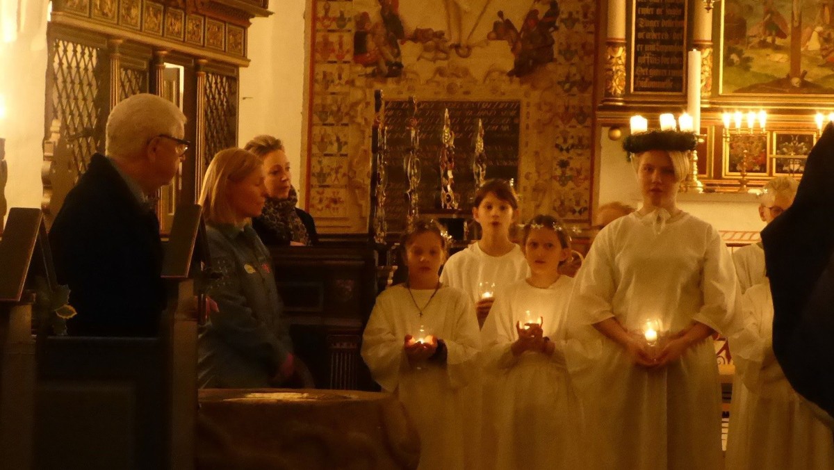 Familiegudstjeneste med Luciaoptog i Skelund kirke