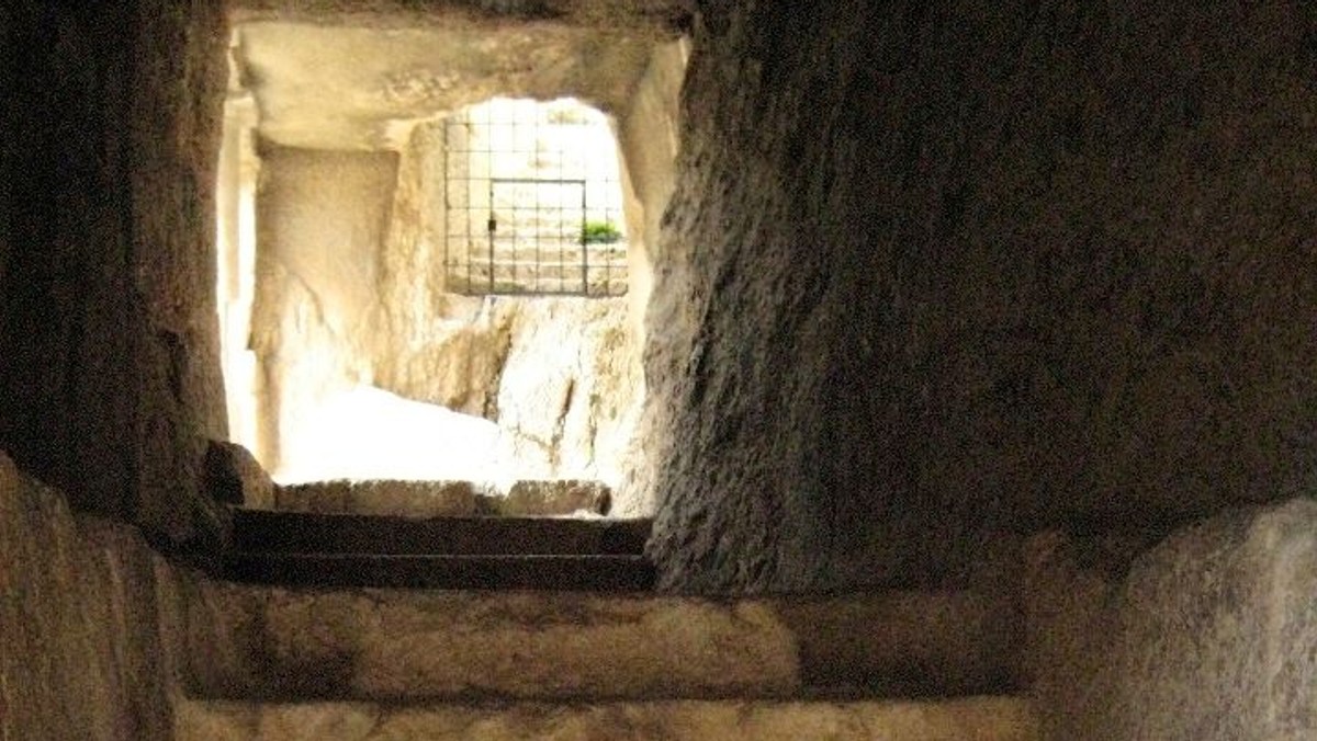 Vom Dunkel zum Licht - Vom Tod zum Leben. Osterfrühgottesdienst