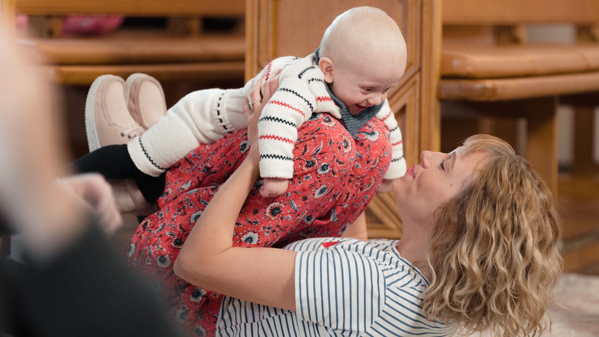 Babysalmesang 2-6 måneder