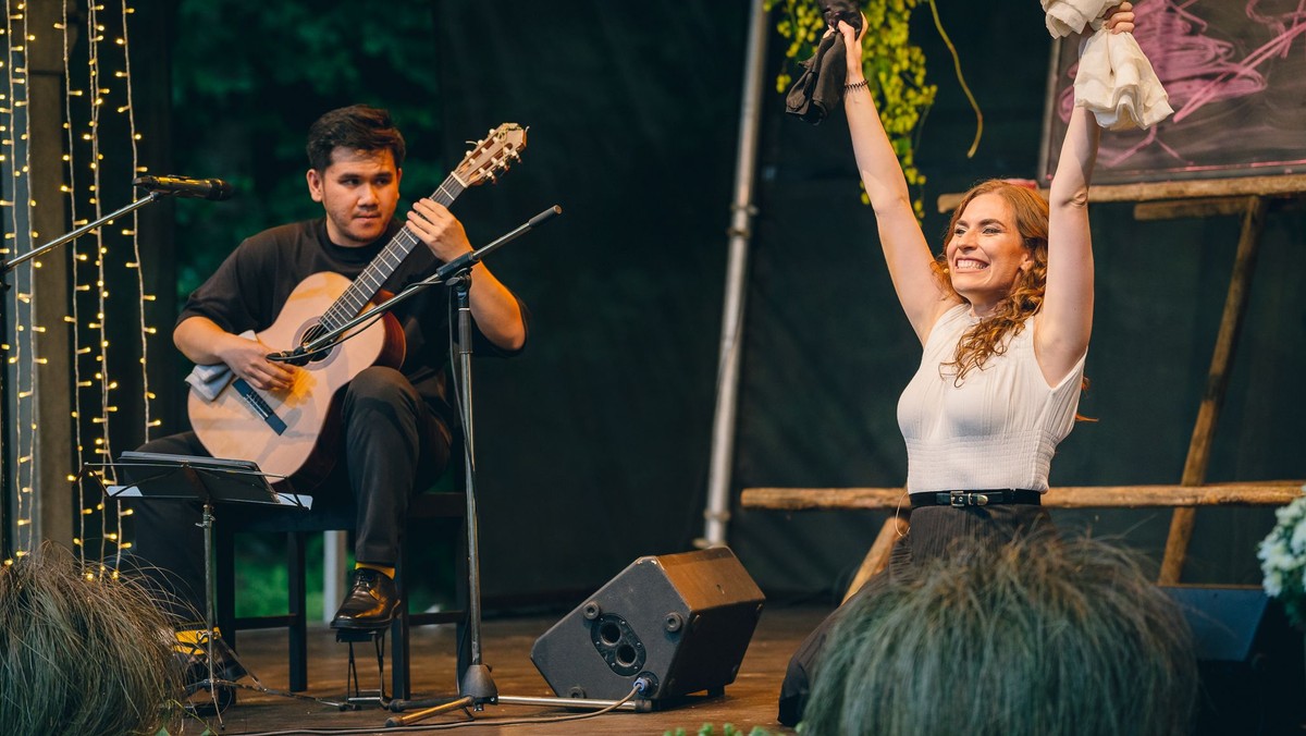 Ninghe - Canciones, Historias, Cafe y Leche.