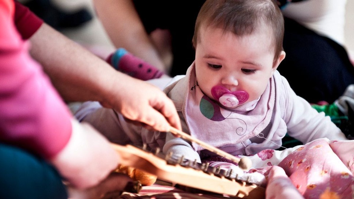 Babysalmesang & forældrekomsammen (6/6)