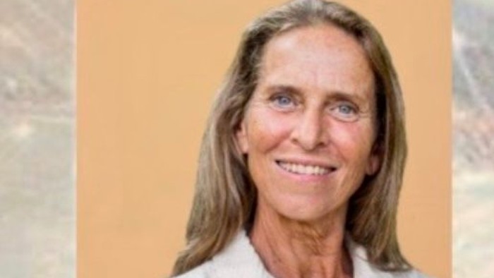 Billedet viser to mænd med lang hår og kort hår.