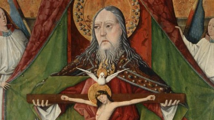 Billedet viser en religiøs scene med en langhåret, barberet mand i midten, omgivet af to engle og en crucifixion.