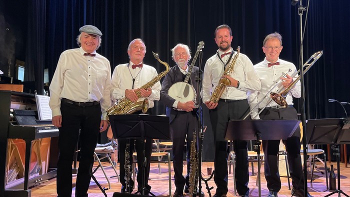 vivo: Jazzotic Five