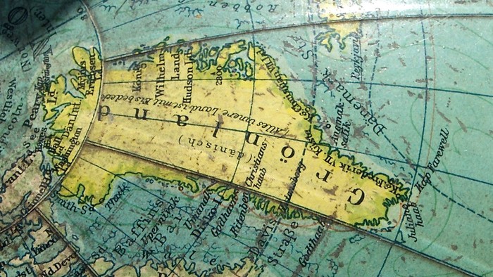 Kort over en del af verden med markerede steder og veje