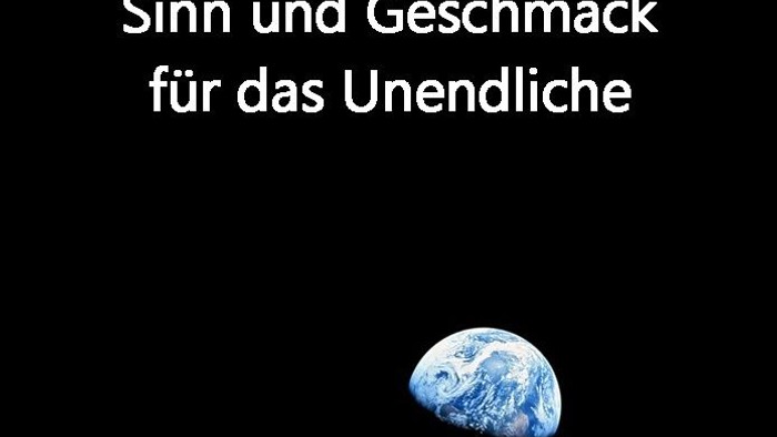 Das Bild zeigt die Erde im Weltraum mit Text in Deutsch