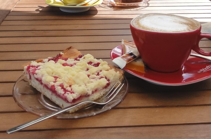 Kaffee_und_Kuchen.jpg
