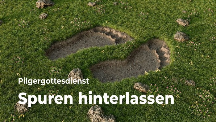 Nackte Fußspuren im Gras "Pilgergottesdienst: Spuren hinterlassen"