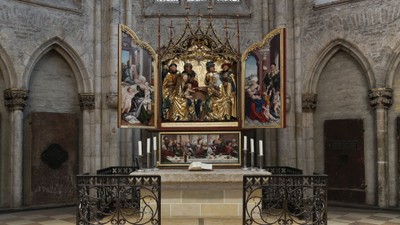 Das Bild zeigt einen Altar in einer gotischen Kirche mit aufwendigen Malereien und einem schmiedeeisernen Zaun.
