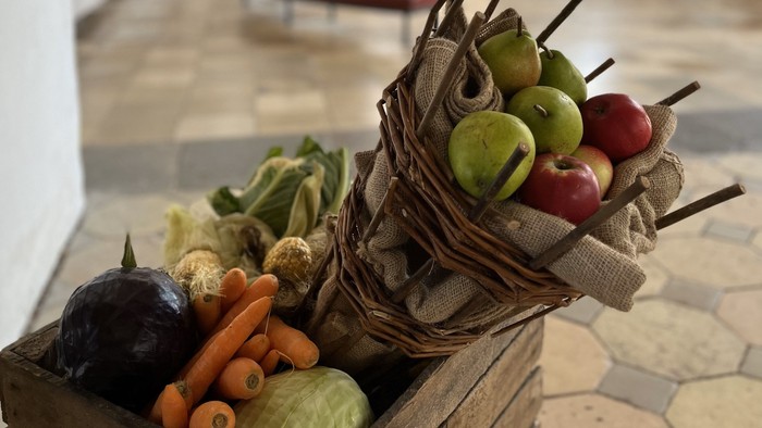 Sensommerens høst af frugter og grøntsager