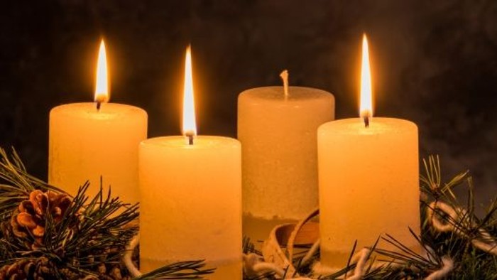 Firelyse på juledekor