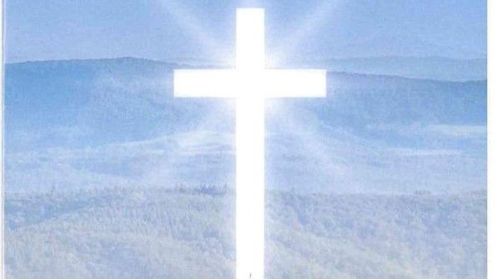 Wallfahrtsort Hülfensberg im Eichsfeld mit Kreuz und Landschaft