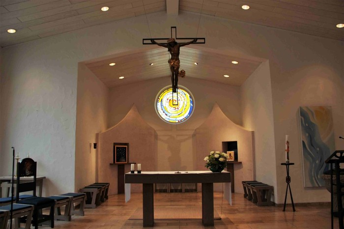 Hl-Kreuz (6).jpg