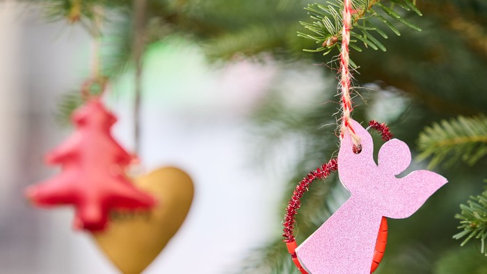 Julepynt på juletræ