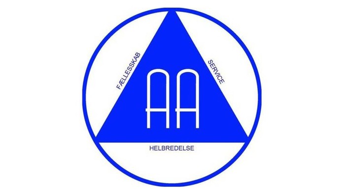 Blå logo med to A's og teksten 