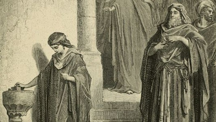 Gammel scene viser en kvinde, der hælder vand, mens ældre i klassisk påklædning iagttager.