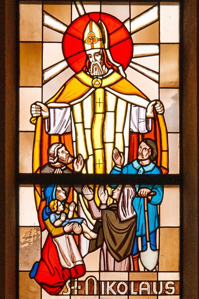 Michael_Rieth_Kirchenfenster_Hl_Nikolaus.jpg