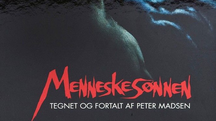 Billedet viser en mørk baggrund med en spøgelsesagtig skikkelse og tekst i rød og hvid.