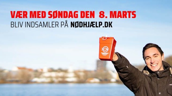 Mand med indsamlingsbøsse til fordel for Folkekirkens Nødhjælps landsindsamling