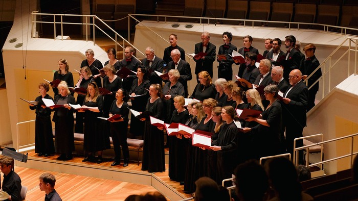 Der StudioChor auf der Bühne der Philharmonie Berlin