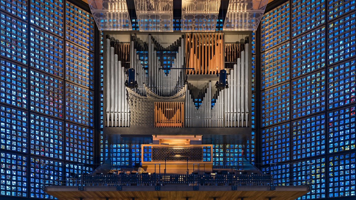 KWG-Orgel, Frontalansicht.jpg