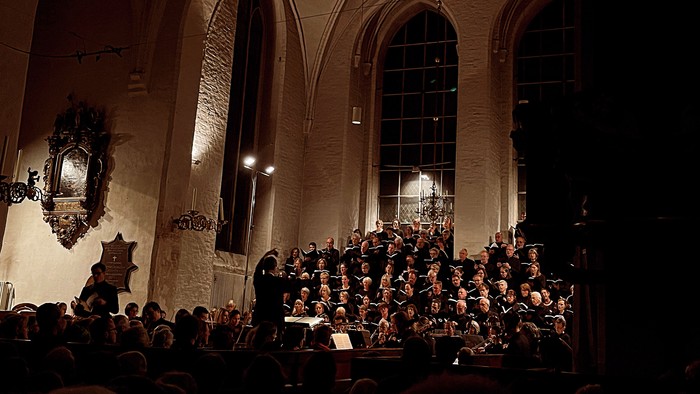 Kirchliche Aufführung mit Chor und Orchester