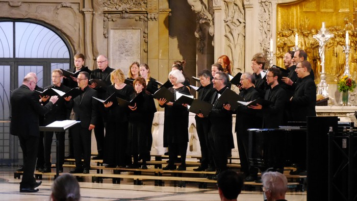 Kammerchor der Kreuzkirche Chemnitz singt zur Vesper in der Kreuzkirche Dresden