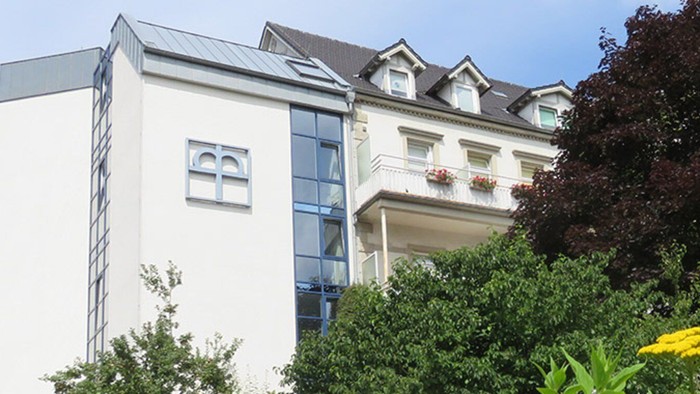 Außenansicht Haus-Emaus
