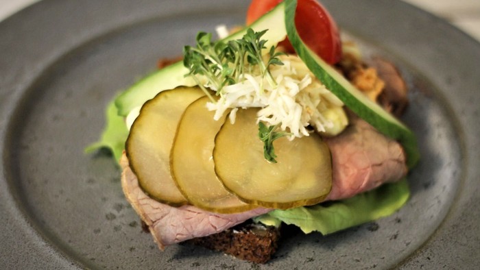Julefrokost - smørrebrød med roastbeef