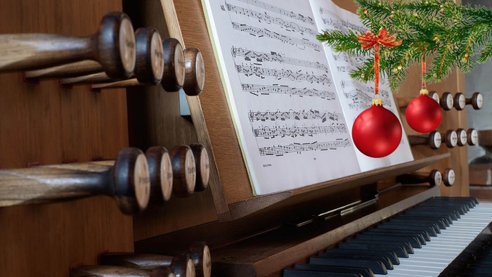 Nærbillede af klaviatur og registre på Brønshøj Kirkes orgel