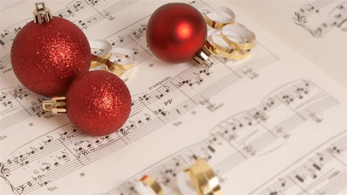 Musik - noder og julekugler