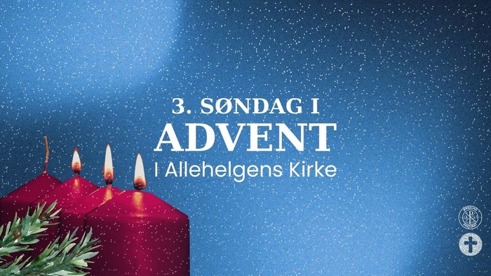 Tre tændte lys på en rød lysestage, med teksten *