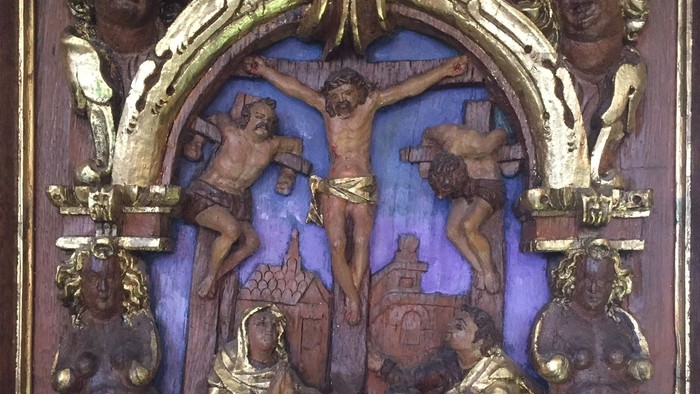 Guldudstyret altertavle med korsfestelsen