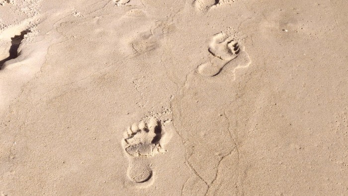 Fodaftryk-i-sand