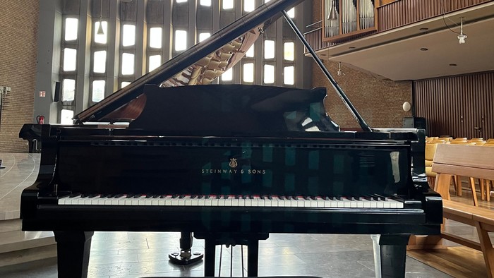 Der Steinway&Sons Flügel steht in der Tersteegenkirche