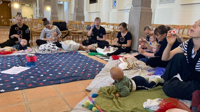 Billede Babysalmesang i Brønderslev kirke