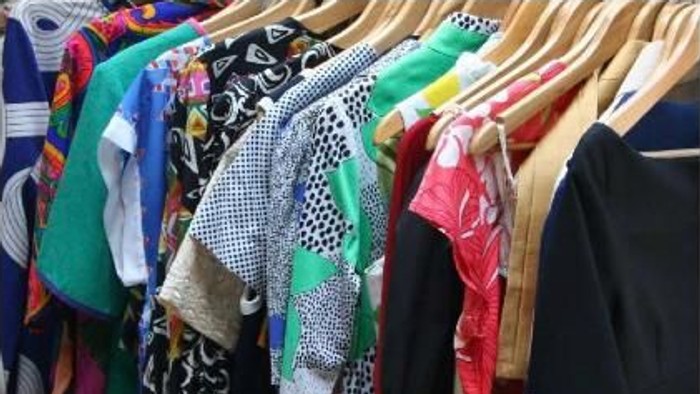 Second-Hand-Markt mit Kleidung, Schuhen, Taschen und Accessoires für Damen und Herren, sowie Kaffee und Kuchen am 20. September 2025 von 13:00 bis 16:00 Uhr in Stephanushaus, Düsseldorf.